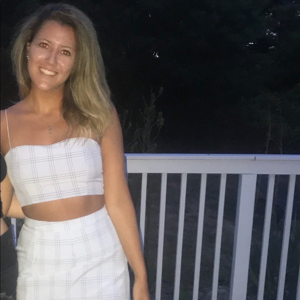 Meet your Posher, Alexandra